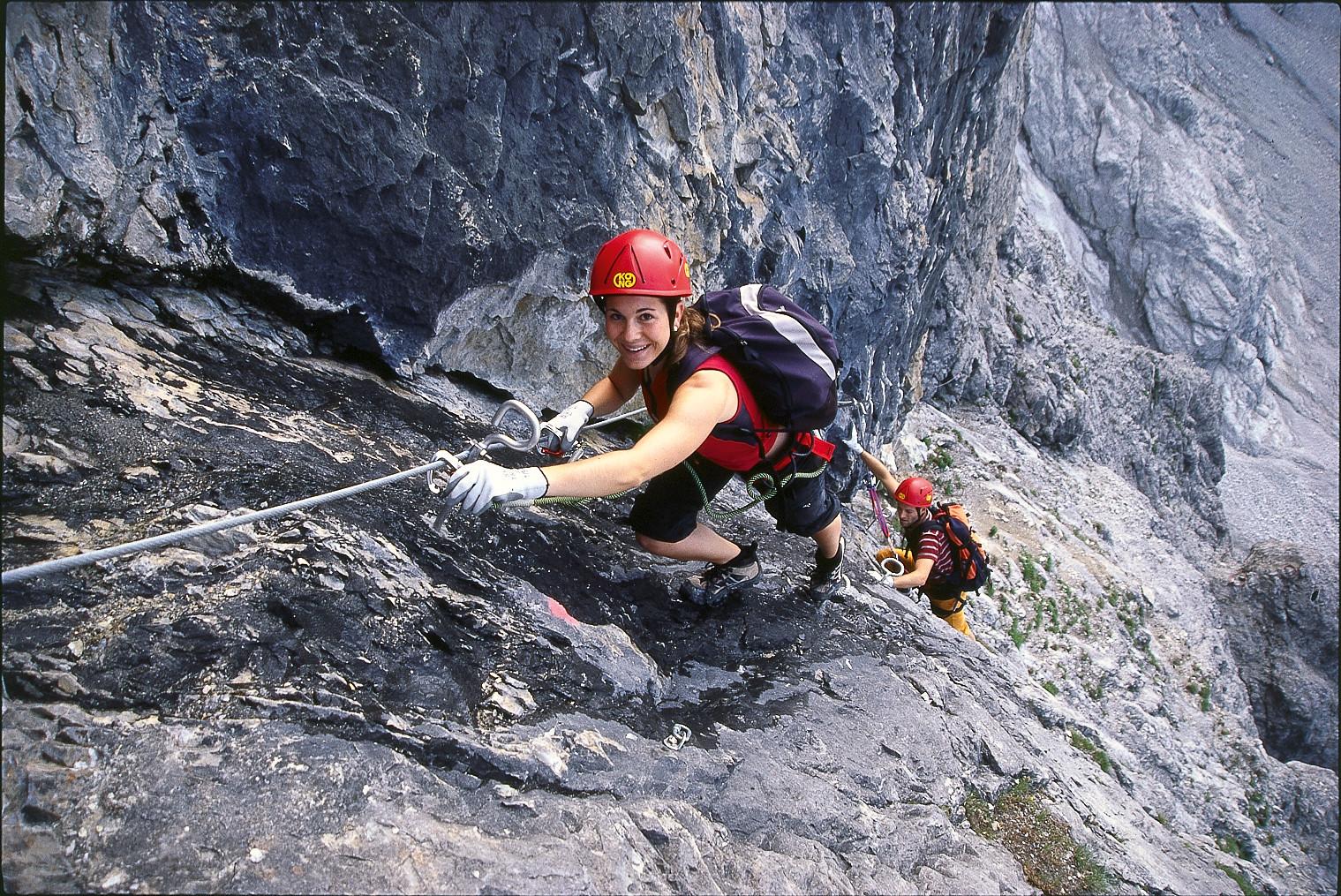 Corner slabs of the Senda verticala.