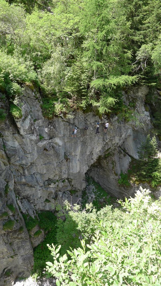 Gorges de Mauvoisin via ferrata, section two: Tichodrome